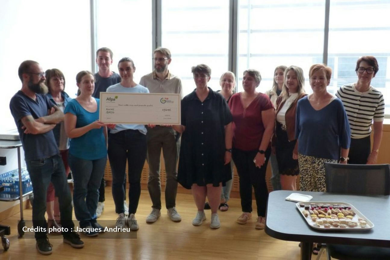 Un don de 2 564 euros pour soutenir la lutte contre le cancer
 - Cover Image